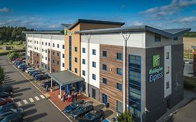 Holiday Inn Express Kettering 3*